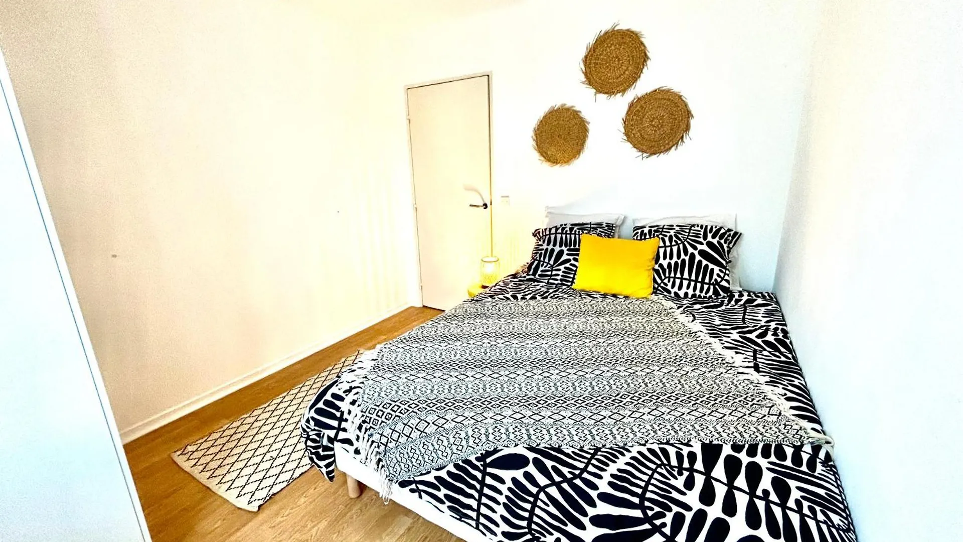 Peaceful Appartment Between Monaco And Menton Roquebrune-Cap-Martin 0*,  Frankrig